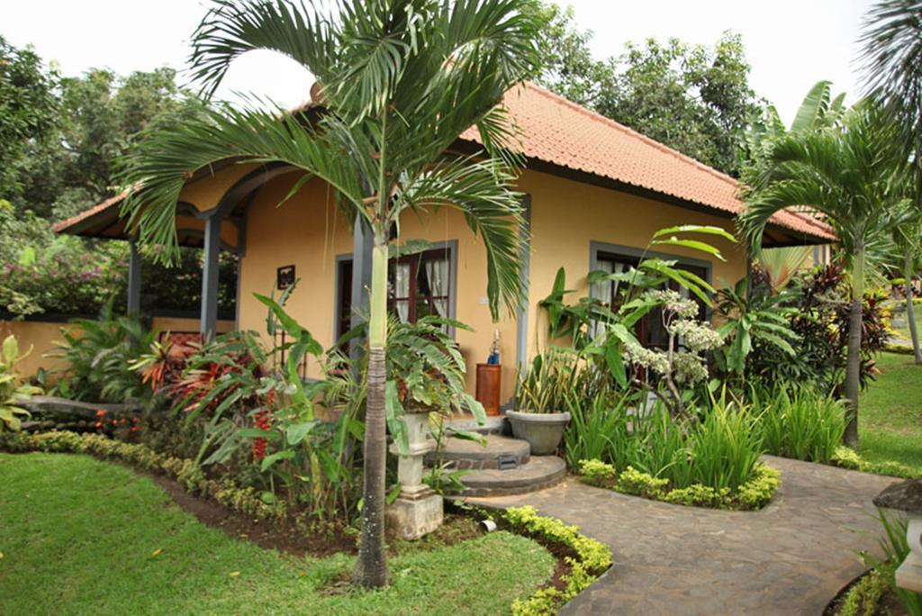Lovina Puri Mangga Sea View Resort And Spa מראה חיצוני תמונה